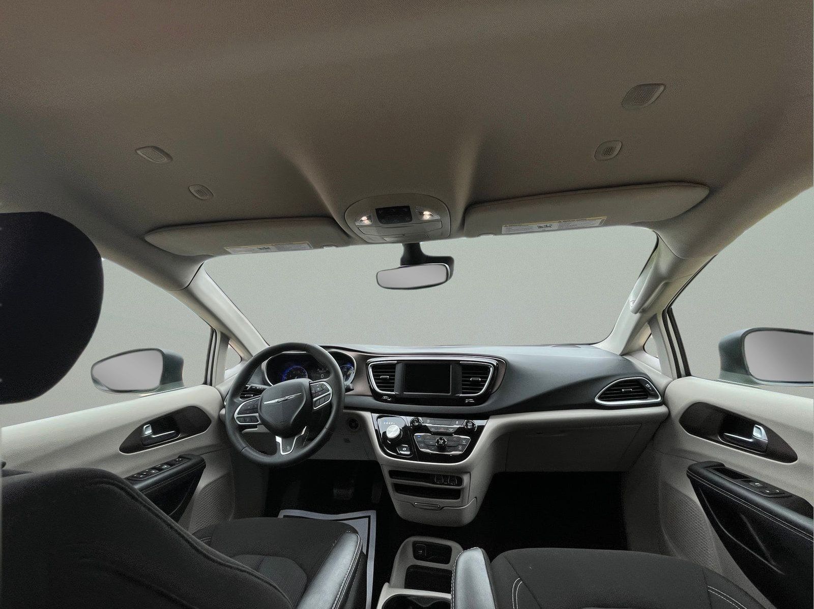 Used 2023 Chrysler Voyager LX FWD image 27