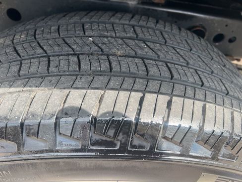 Certified 2023 Nissan Frontier SV w/ Technology Package image 37