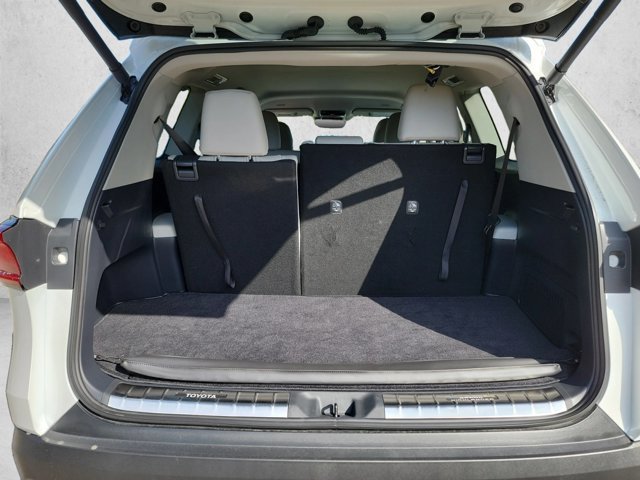Used 2026 Toyota Grand Highlander AWD image 6