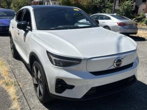 Used 2023 Volvo C40 P8 Recharge Plus w/ Protection Package Premier AWD/4WD image 1