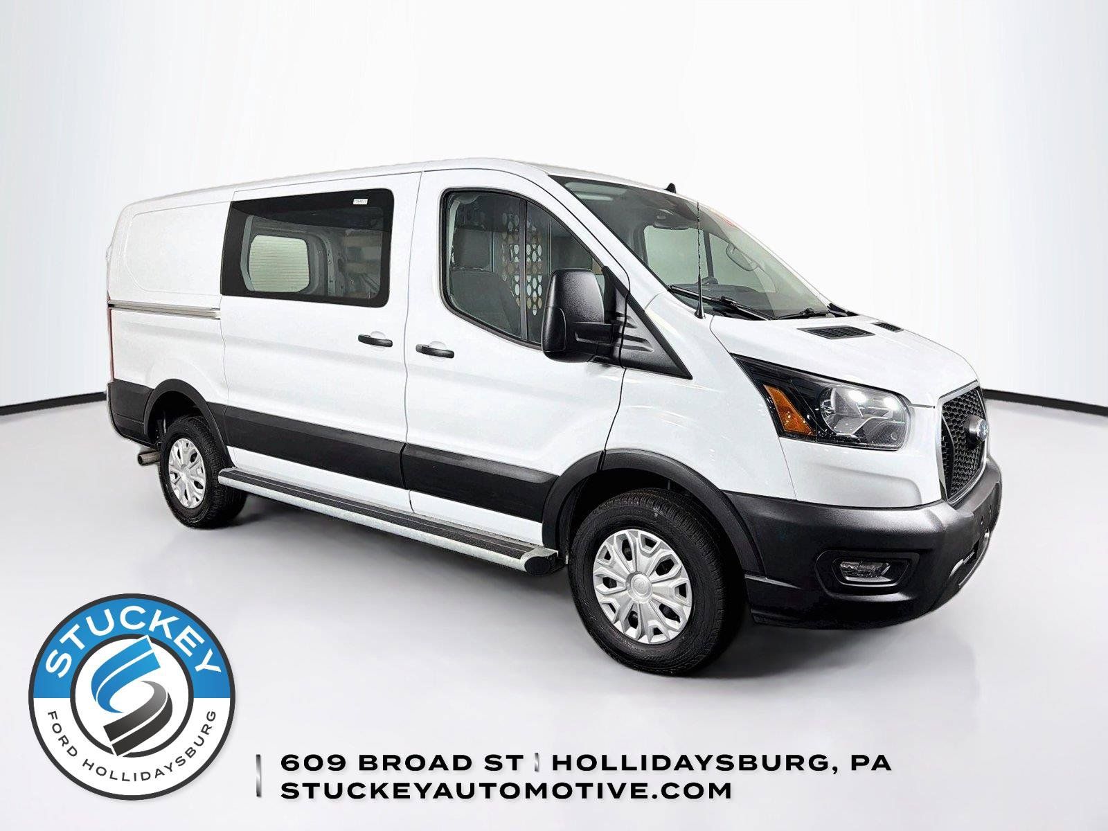 Used 2025 Ford Transit 250 Low Roof w/ Exterior Upgrade Package RWD image 1