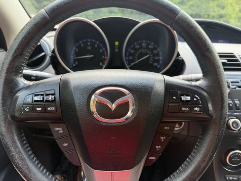 Used 2013 MAZDA MAZDA3 i Touring FWD image 13