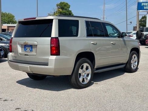 Used 2016 Chevrolet Tahoe LT w/ Luxury Package RWD image 3