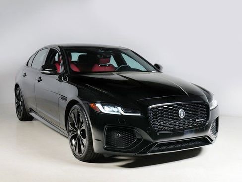 Used 2024 Jaguar XF R-Dynamic SE AWD/4WD image 10