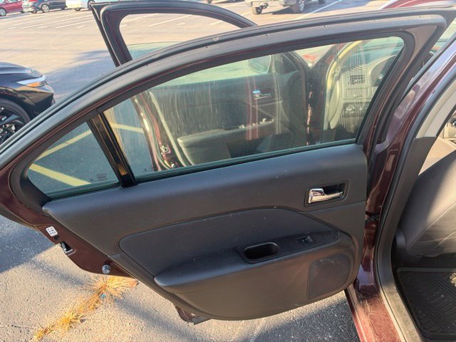 Used 2012 Ford Fusion SE FWD image 17