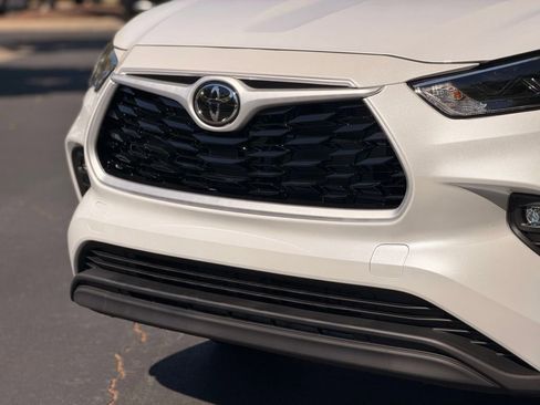 New 2026 Toyota Highlander XLE AWD/4WD image 7