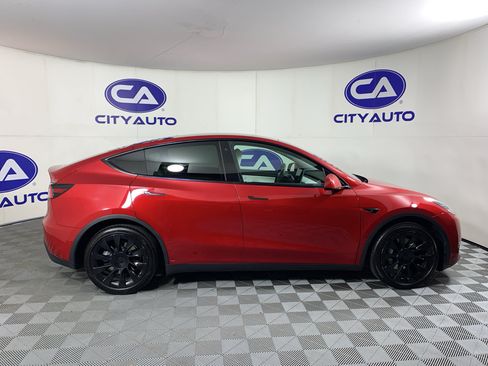 Used 2020 Tesla Model Y Long Range AWD/4WD image 2