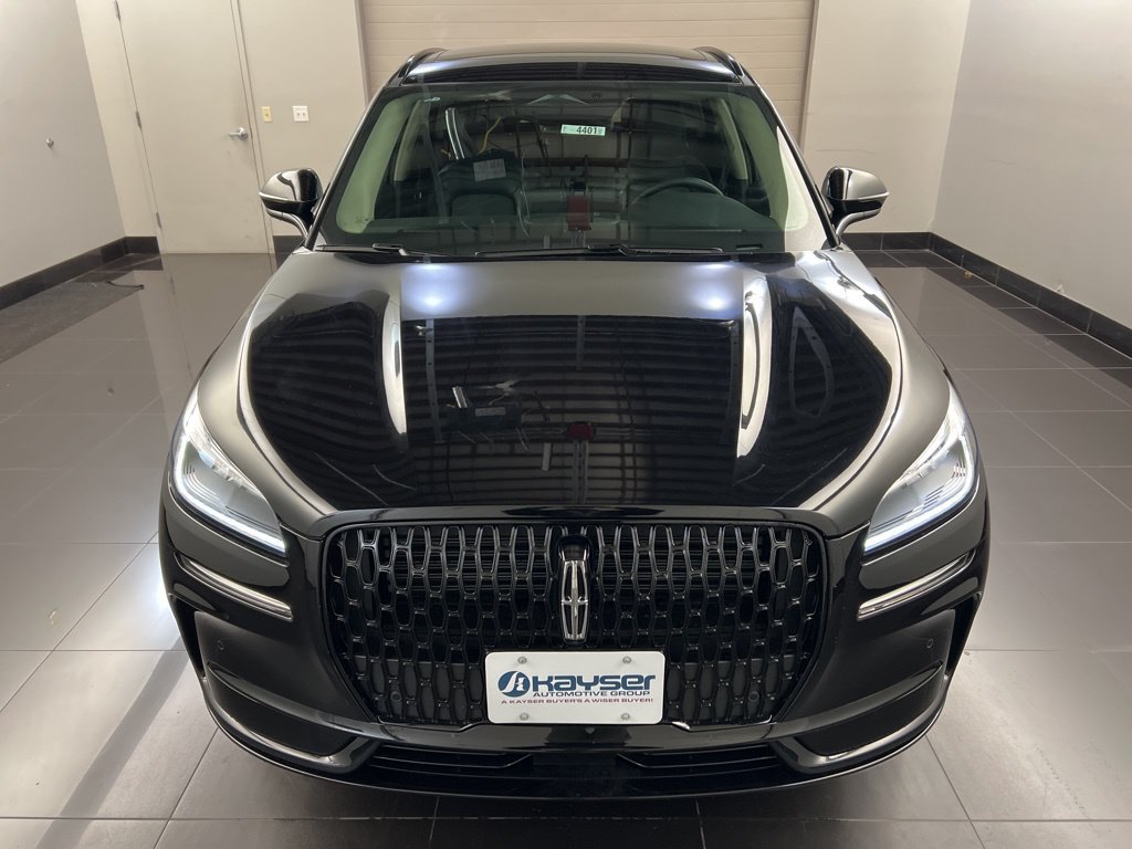 Used 2026 Lincoln Corsair Premiere AWD/4WD image 2