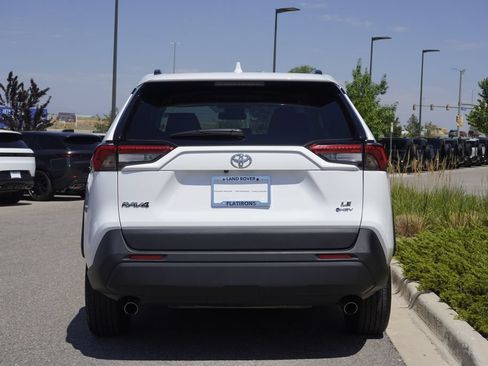 Used 2025 Toyota RAV4 LE AWD/4WD image 6