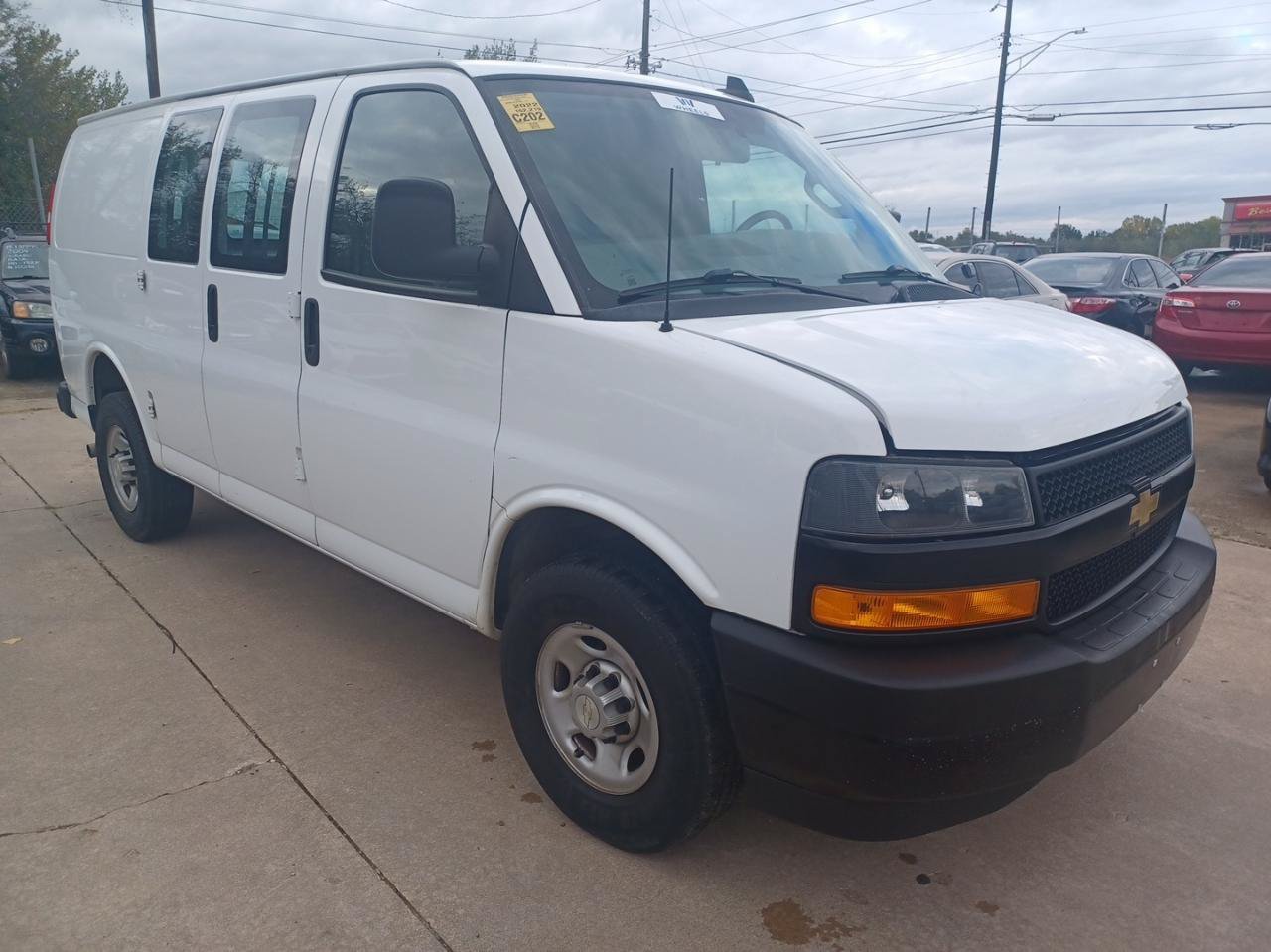 Used 2022 Chevrolet Express 2500 w/ Driver Convenience Package RWD image 3