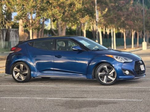 Used 2014 Hyundai Veloster Turbo FWD image 6