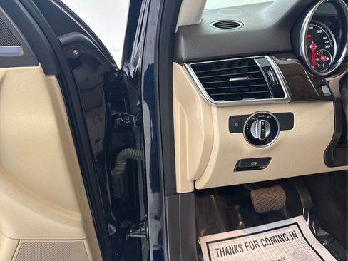 Used 2018 Mercedes-Benz GLE 350 image 36