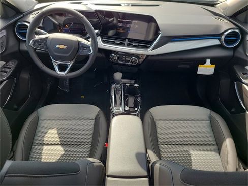 New 2026 Chevrolet Trax LT w/ Driver Confidence Package image 14