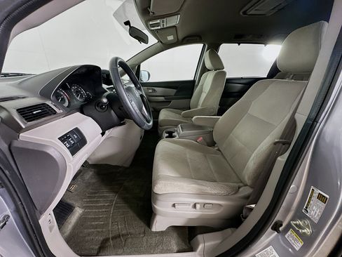 Used 2016 Honda Odyssey SE image 13