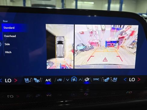 New 2026 Chevrolet Traverse RS w/ LPO, Floor Liner Package AWD/4WD image 28