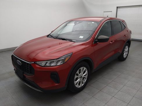 Used 2023 Ford Escape Active FWD image 2