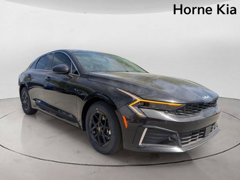 New 2026 Kia K5 LXS FWD image 2