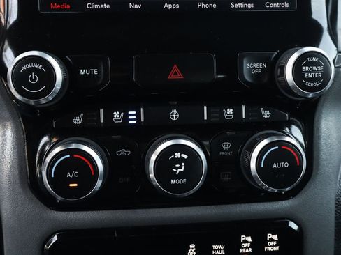 Used 2021 RAM 1500 Laramie AWD/4WD image 41