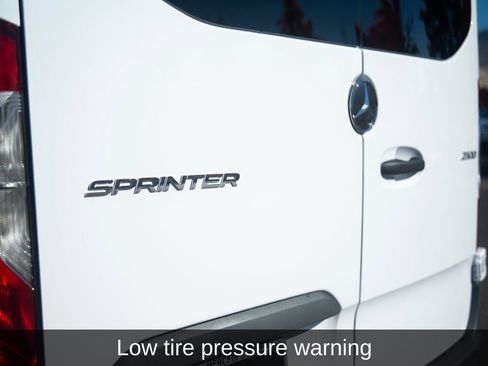 Used 2025 Mercedes-Benz Sprinter 2500 image 21