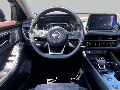 Used 2022 Nissan Rogue S FWD image 6