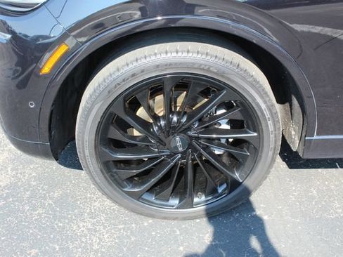 Used 2024 Lincoln Aviator Reserve w/ Equipment Group 201A AWD/4WD image 13