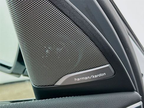 Used 2024 BMW X3 M40i w/ Premium Package image 19