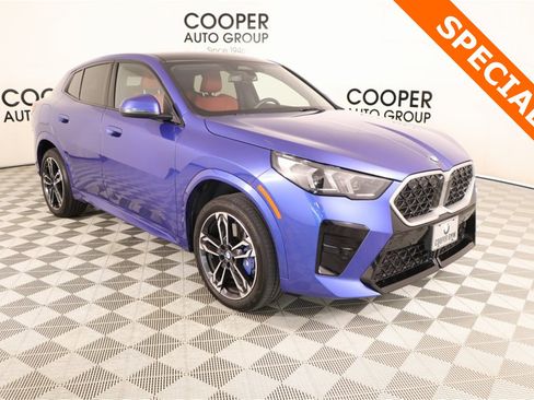 Used 2025 BMW X2 xDrive28i w/ M Sport Package image 1