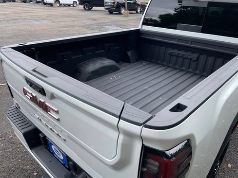 Used 2024 GMC Sierra 2500 AT4 w/ AT4 Premium Plus Package AWD/4WD image 41