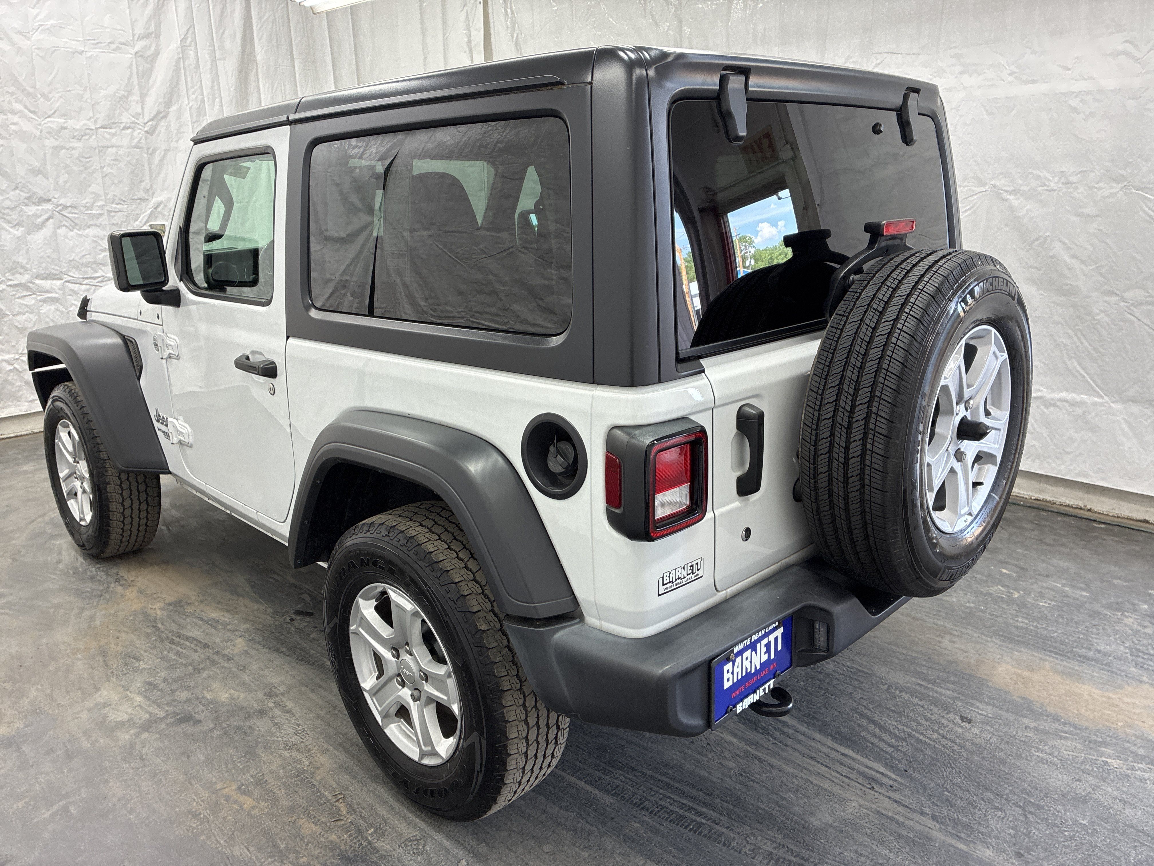 Used 2019 Jeep Wrangler Sport AWD/4WD image 5