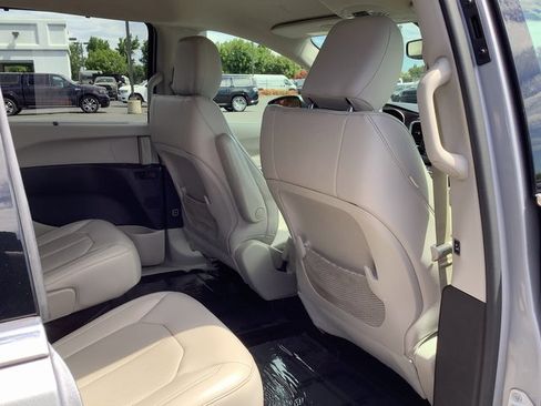 Used 2021 Chrysler Voyager Lxi image 33