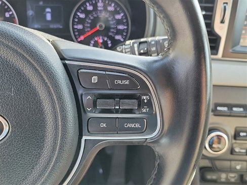 Used 2017 Kia Sportage EX image 5