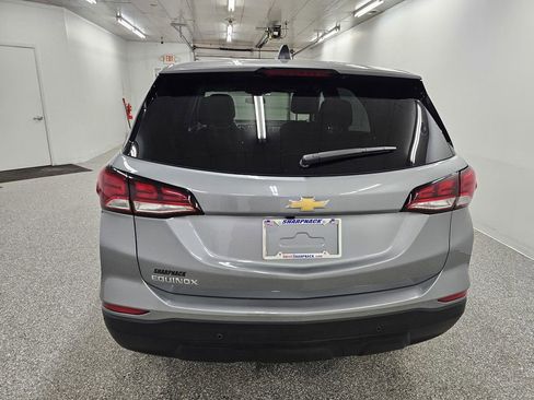 Used 2024 Chevrolet Equinox LS w/ LS Convenience Package image 5