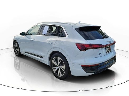 Used 2024 Audi Q8 e-tron Premium Plus w/ Premium Plus Package AWD/4WD image 3