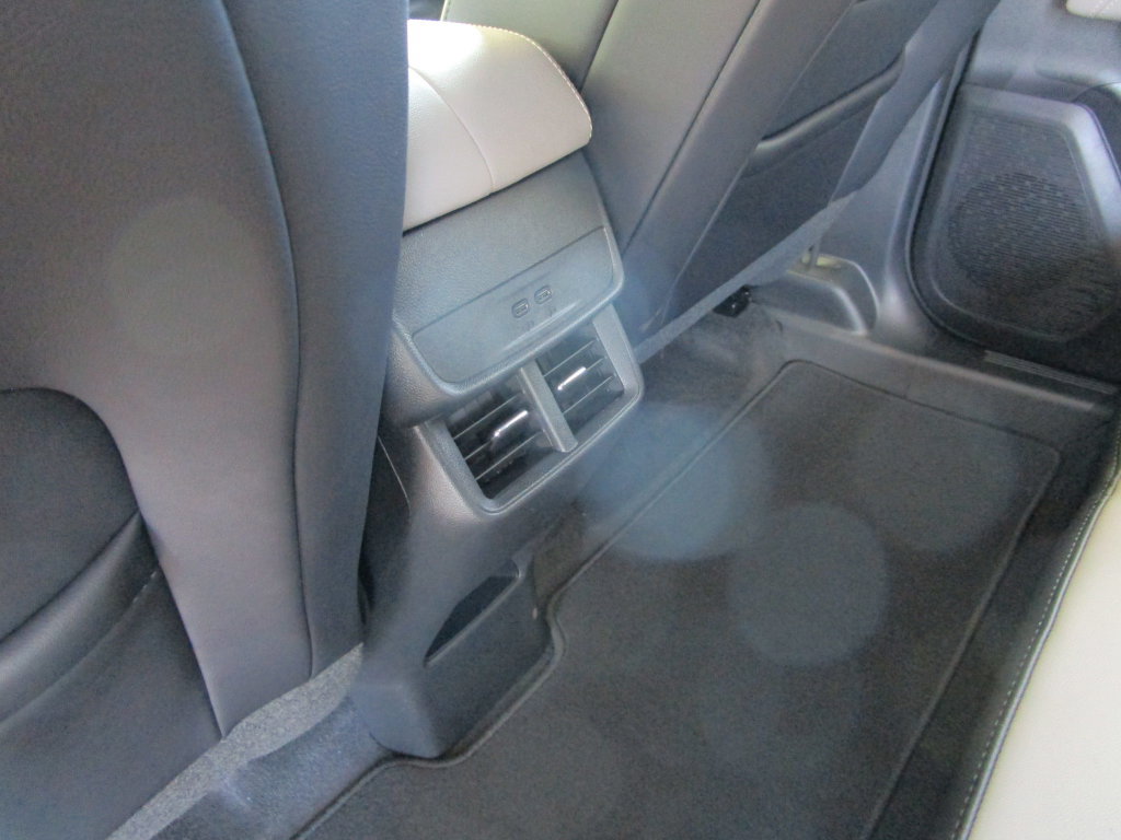 New 2027 GMC Terrain Elevation w/ Elevation Premium Package FWD image 18