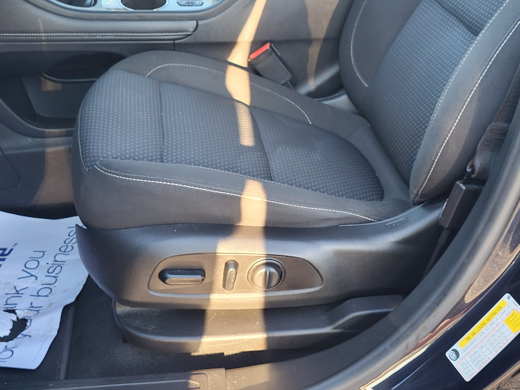Used 2021 GMC Acadia SLE w/ Driver Convenience Package FWD image 20