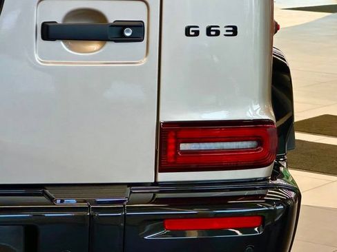 New 2027 Mercedes-Benz G 63 AMG 4MATIC image 16