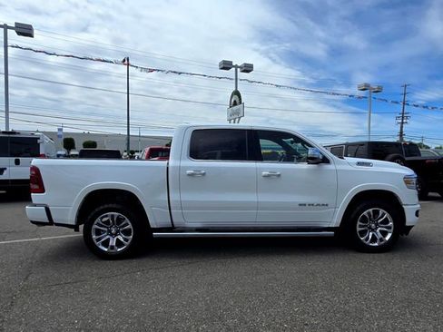 Certified 2022 RAM 1500 Limited w/ Body Color Bumper Group AWD/4WD image 7