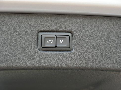 Used 2021 Audi Q7 3.0T Premium Plus AWD/4WD image 35