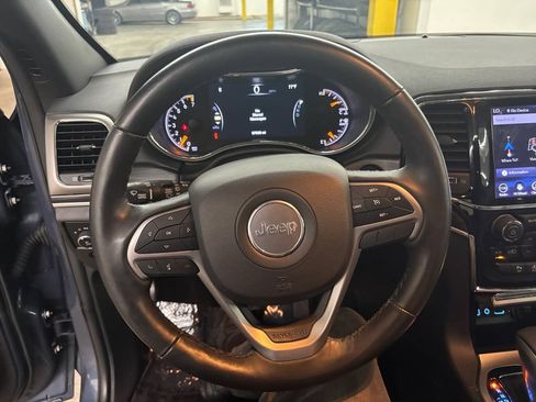 Used 2019 Jeep Grand Cherokee Limited AWD/4WD image 19