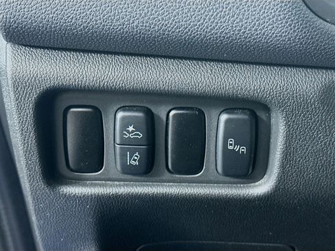 Used 2024 Mitsubishi Outlander Sport SE AWD/4WD image 16