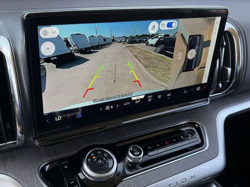 New 2025 Ford Expedition Platinum w/ Platinum Ultimate Package image 49