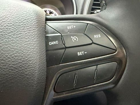 Used 2022 Jeep Cherokee Trailhawk w/ Sun, Sound & Nav Group AWD/4WD image 15