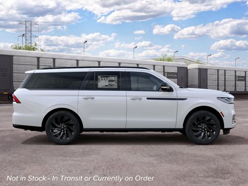 New 2027 Lincoln Navigator L Reserve AWD/4WD image 5