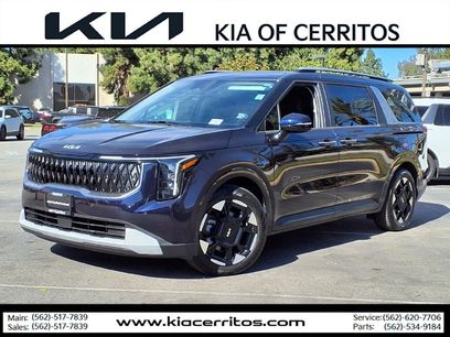 Certified 2025 Kia Carnival EX