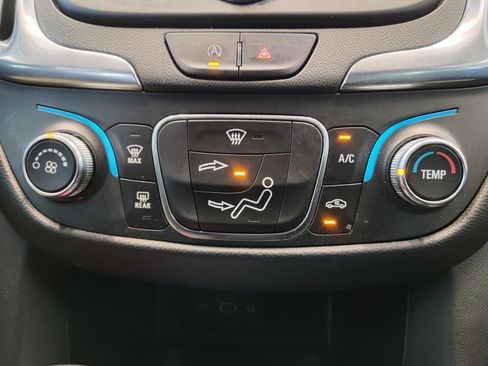 Used 2022 Chevrolet Equinox LT image 20