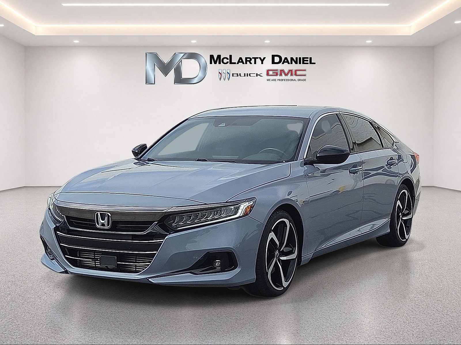 Used 2021 Honda Accord Sport image 3
