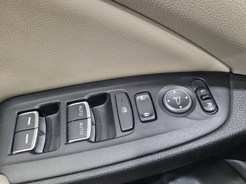 Used 2019 Honda Accord EX image 27