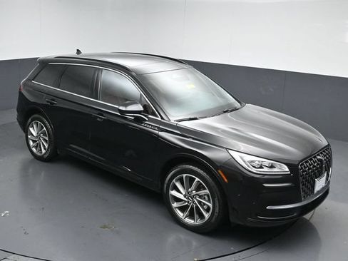 Certified 2025 Lincoln Corsair Grand Touring AWD/4WD image 45
