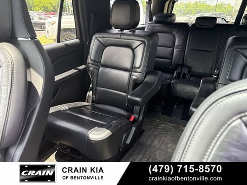 Used 2018 Lincoln Navigator L Reserve AWD/4WD image 16