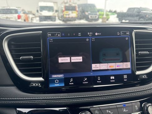 New 2026 Chrysler Pacifica Select image 27